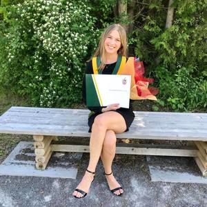 Meet your Posher, Kelly